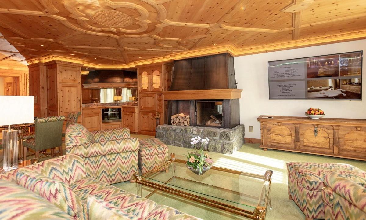 Precise Tale Seehof Davos Exterior photo The interior of the chalet