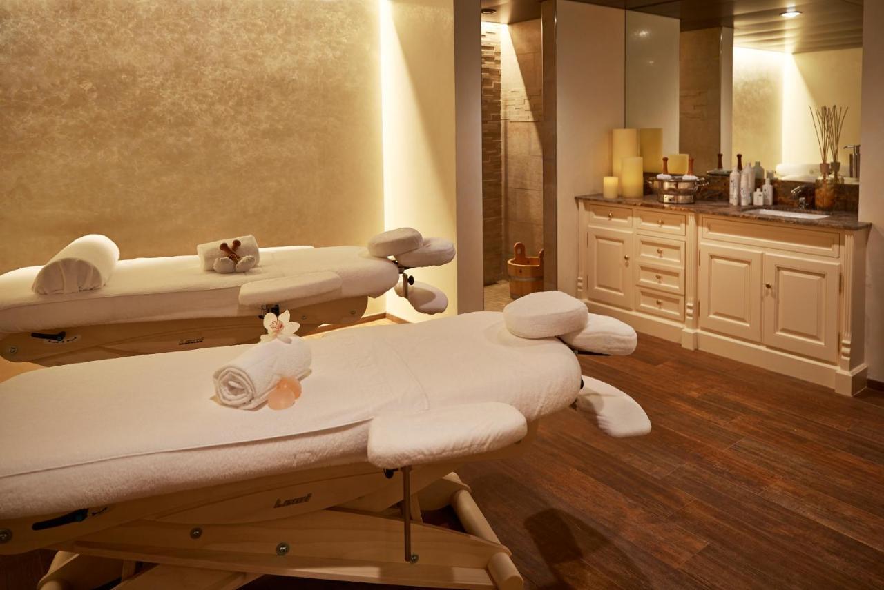 Precise Tale Seehof Davos Exterior photo A treatment room at a spa