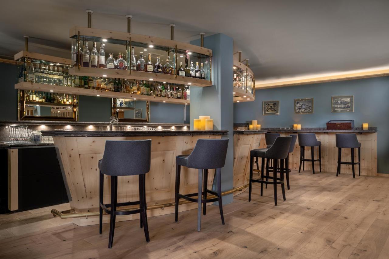 Precise Tale Seehof Davos Exterior photo The bar at the Hotel Axelmannstein